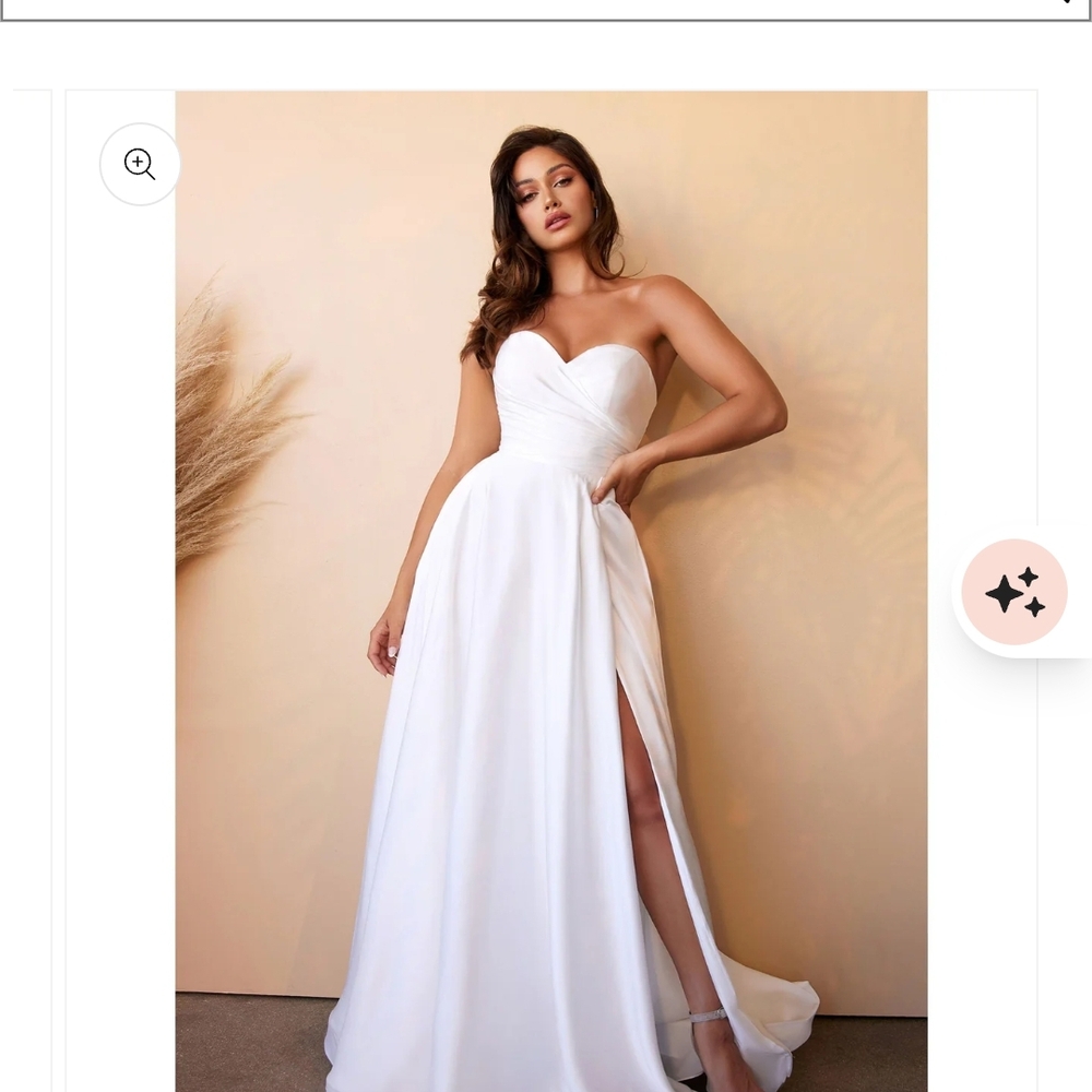 Elegant White Wedding Dress with Timeless Charm